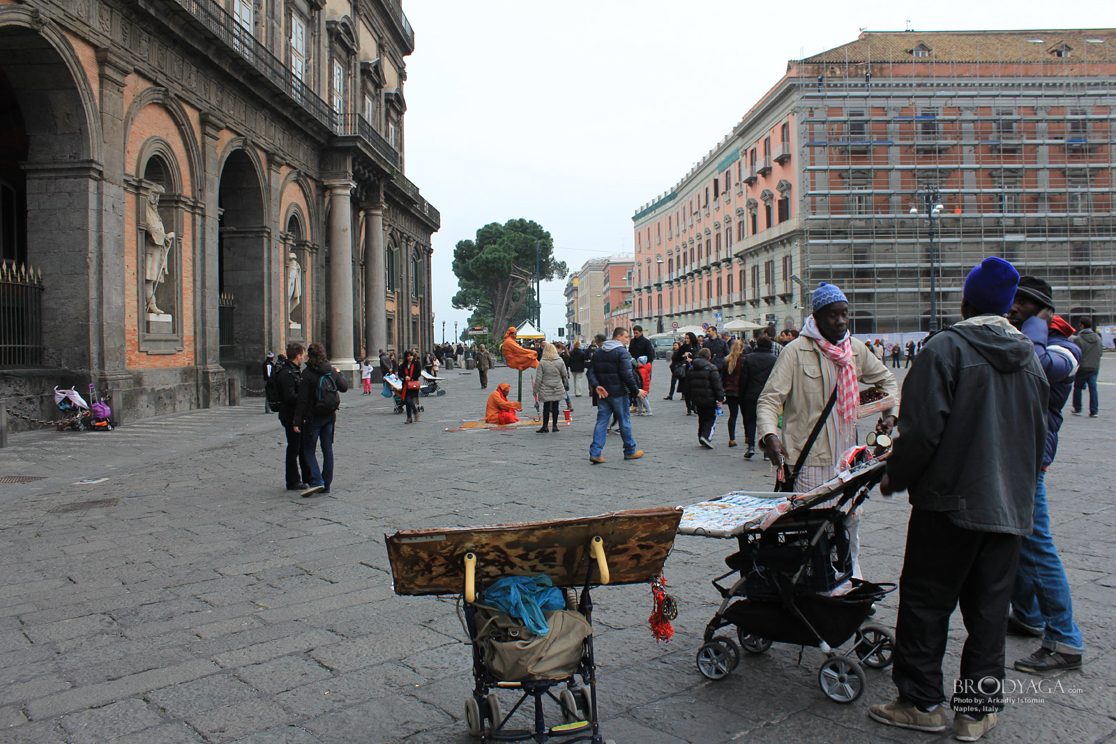 Piazza del Plebiscito, Naples